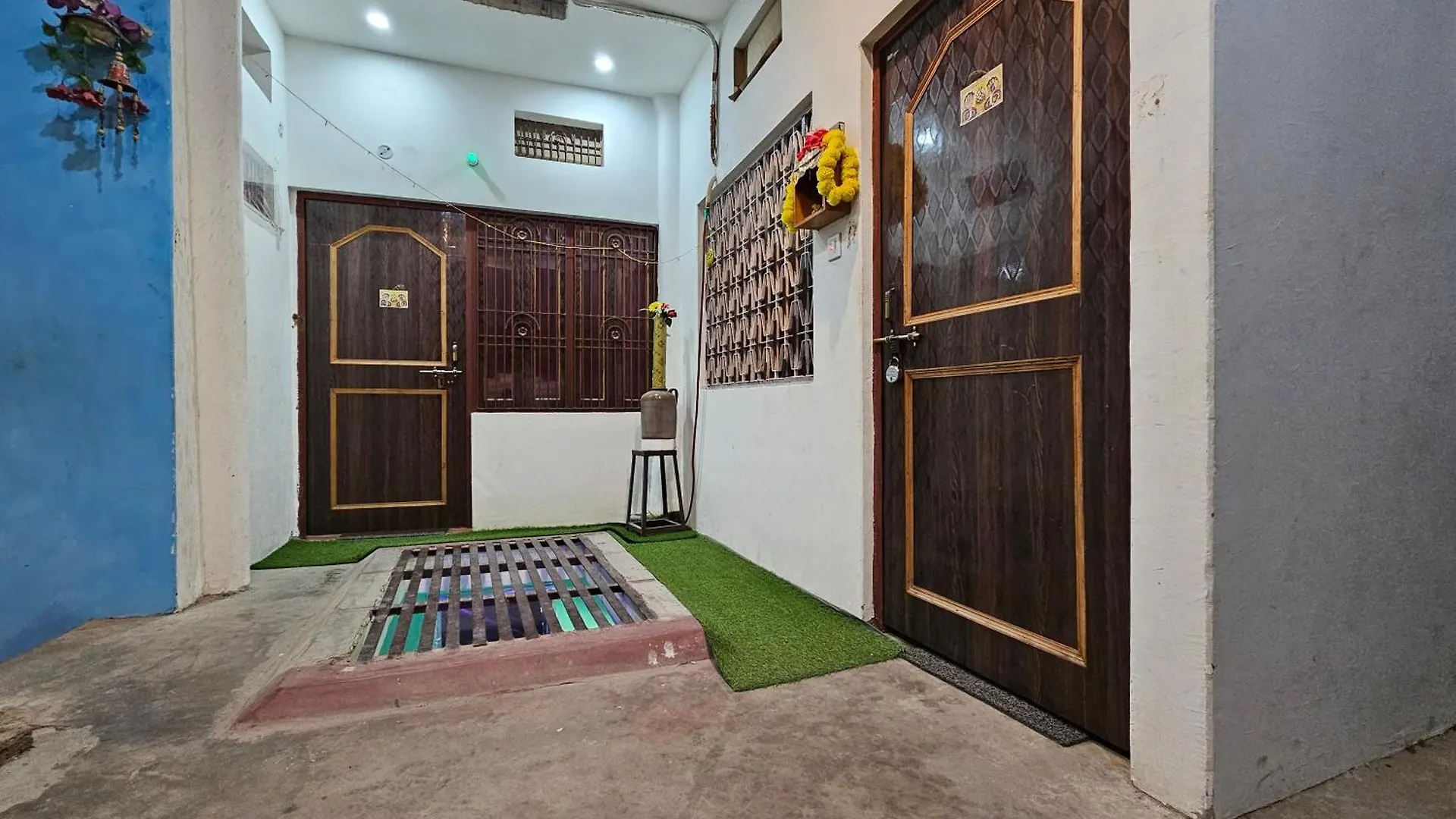 Shri Kashika Home Stay Varanasi 0*,  Índia