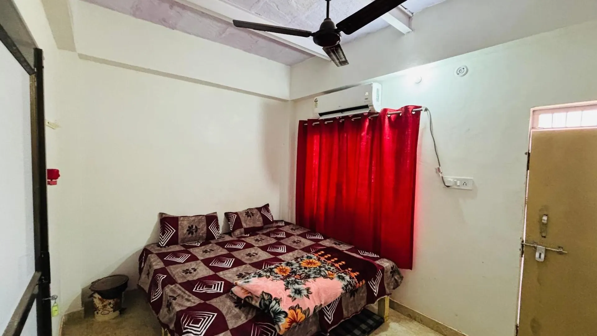 Shri Kashika Home Stay Varanasi